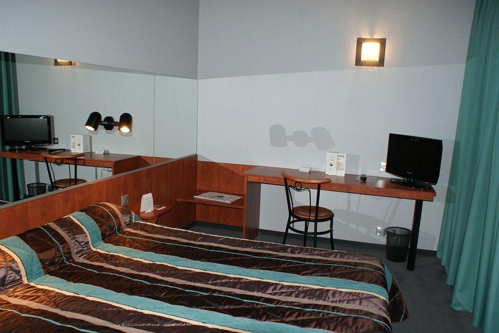 Inter-Hotel Toulouse Aeroport Бланьяк Екстер'єр фото