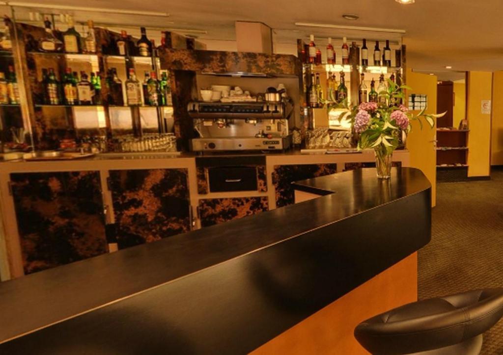 Inter-Hotel Toulouse Aeroport Бланьяк Екстер'єр фото